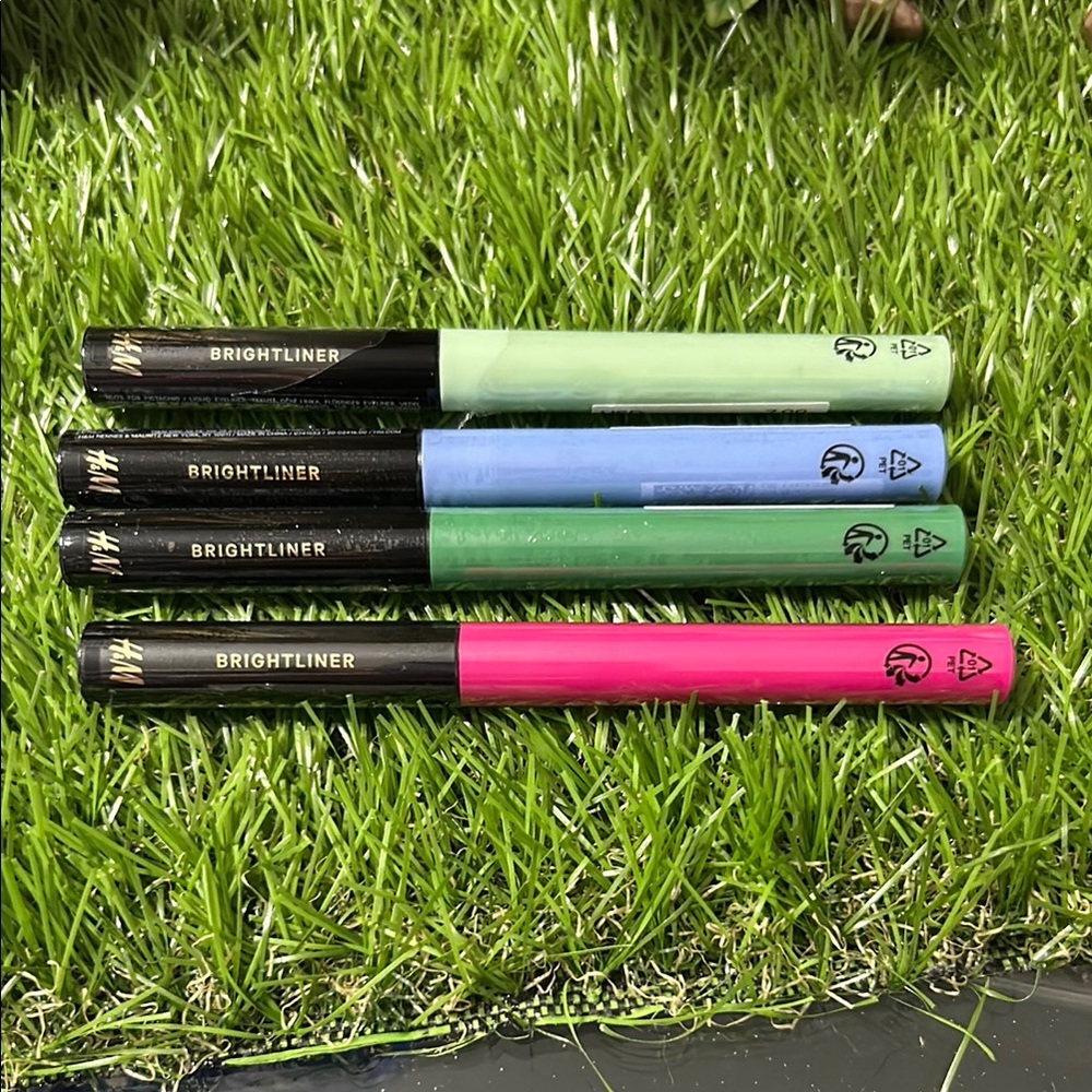 H&M  Bundle Eyeliner